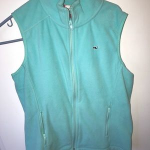 Vineyard vines fleece vest